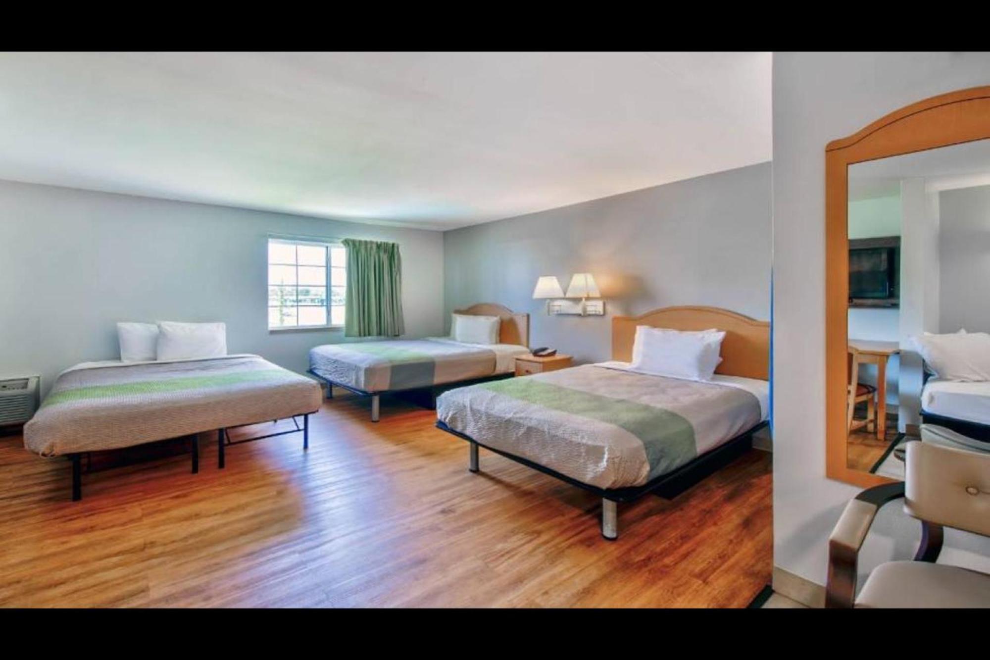 Oyo Townhouse Sulphur,La Extended Stay Eksteriør billede