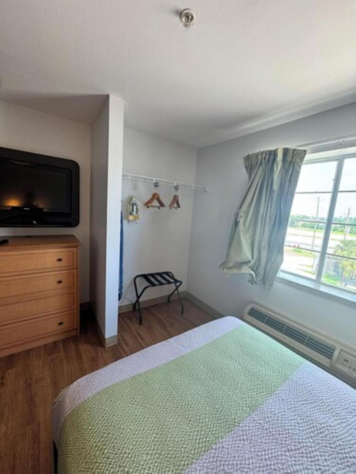 Oyo Townhouse Sulphur,La Extended Stay Eksteriør billede